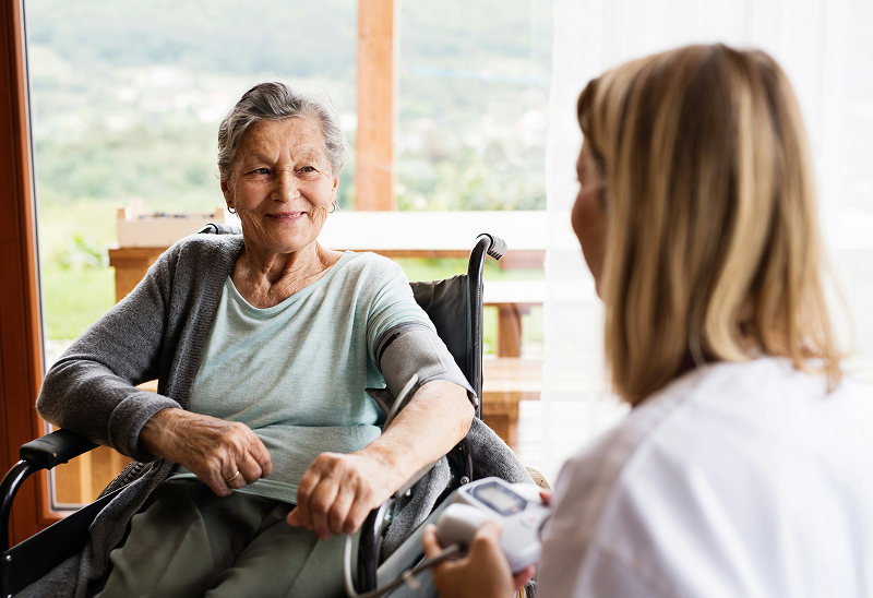 Independent Living vs. Assisted Living: What’s the Difference?
