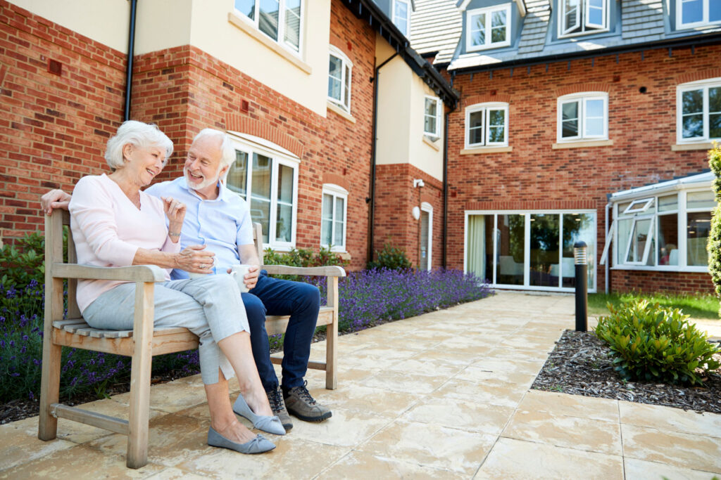 Top 5 Reasons to Move to Senior Living Before the New Year