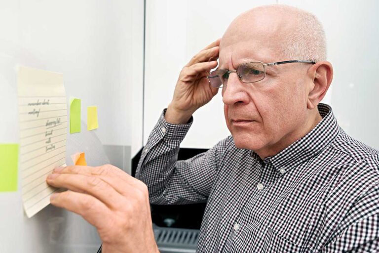 What Are Some Signs Your Loved One Should Consider Assisted Living?