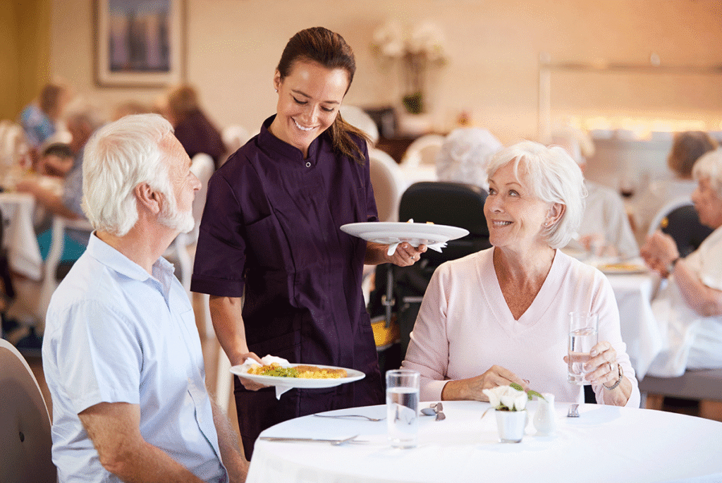 What Are the Benefits of Senior Dining Services?