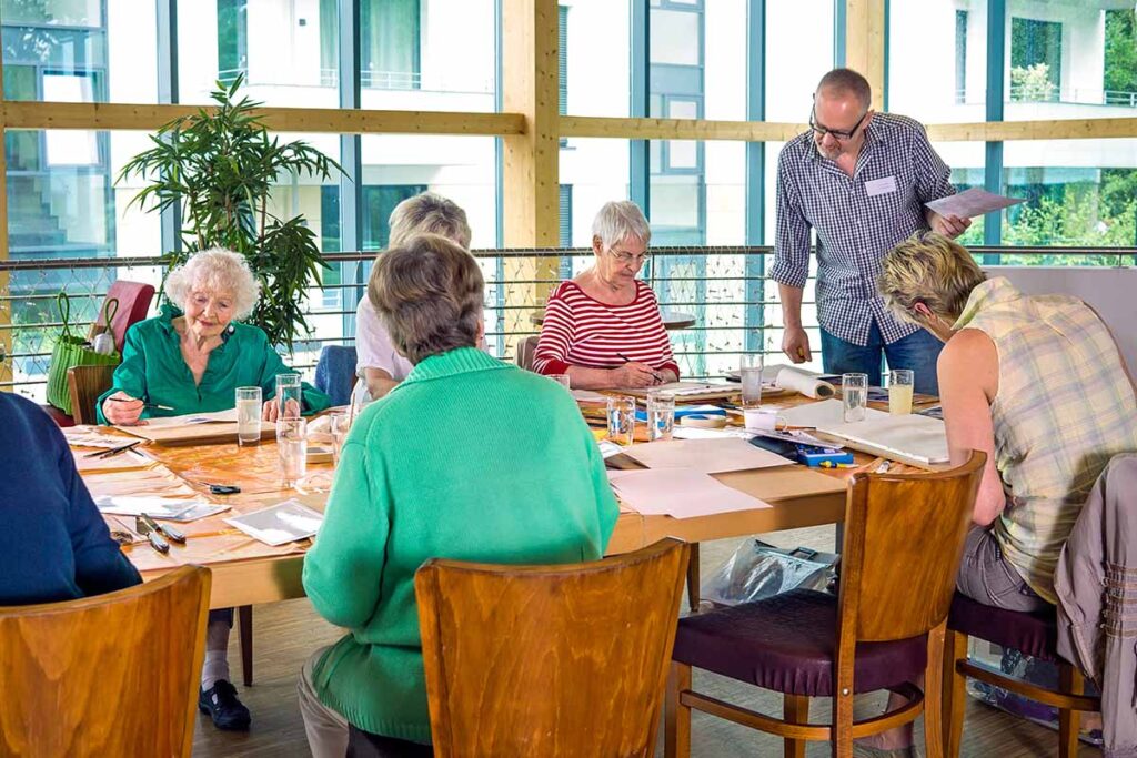 Why Should Seniors Socialize?